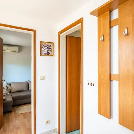 Apartment Nico *